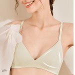 Soutien-gorge sans armatures, design triangle