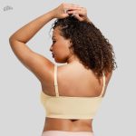 Bralette froncée, alliant style et confort