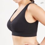 Élégant soutien-gorge sport avec un design minimaliste
