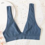 Soutien-gorge avec design plongeant unique